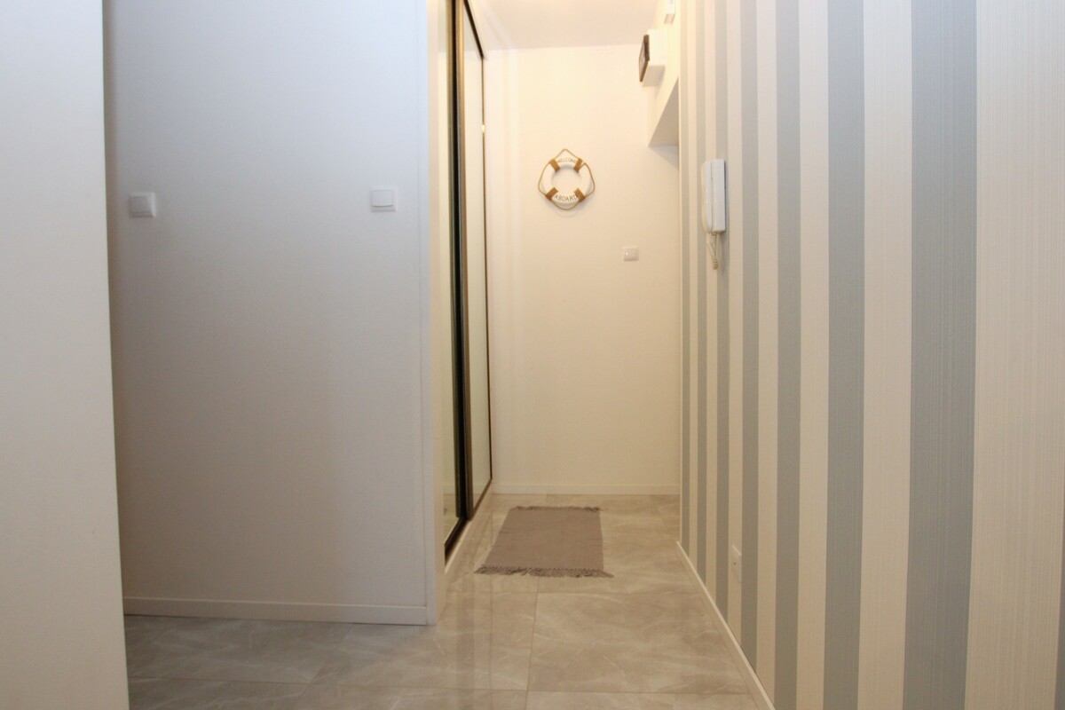 Elbląg NIERUCHOMOŚCI ANNA KRASZEWSKA Apartament 2-pokojowy w Krynicy Morskiej 500 metrów od plaży ul.