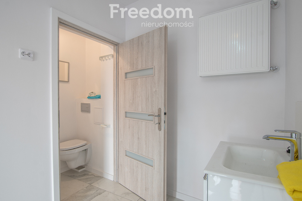 Elbląg FREEDOM NIERUCHOMOŚCIWynajmę lokal użytkowy - Elbląg, Kosynierów Gdyńskich. Ten kompaktowy lokal 10m² w