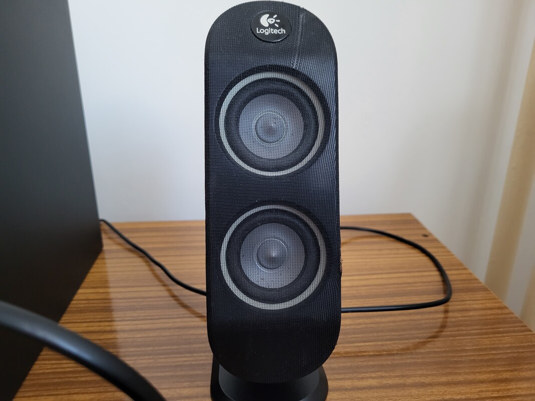Elbląg Mam na sprzedaż używane głośniki Logitech X-230. Głośniki są sprawne, noszą ślady normalnego użytkowania,