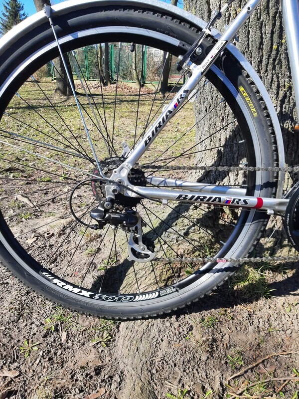 Elbląg Rower BIRIA PRO RS CROSSOWY - GRAVEL koła 28 cali dla osoby 175-185 cm.
Rower wyposażony w przedni amortyzator