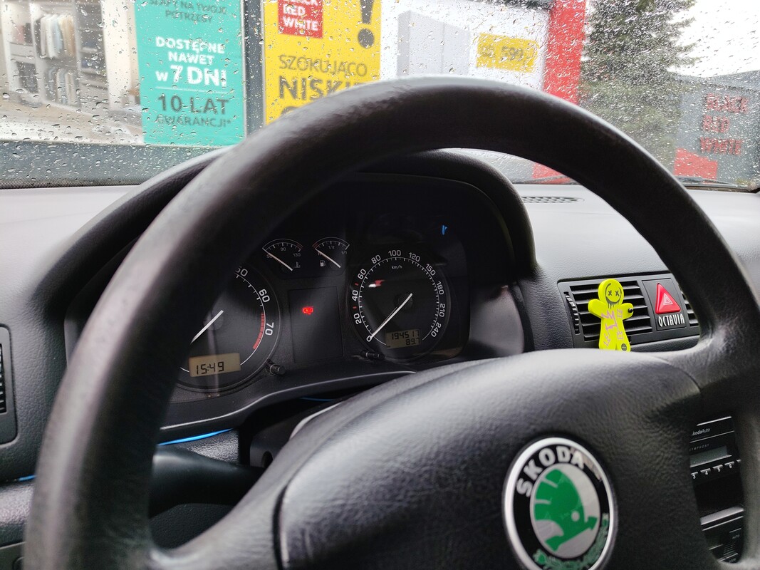 Elbląg Skoda Octavia 1.6 2004 r. Przebieg 194500
Przed zimą zostało wymienione
Prawe łożysko tył, szczęki i cylindry