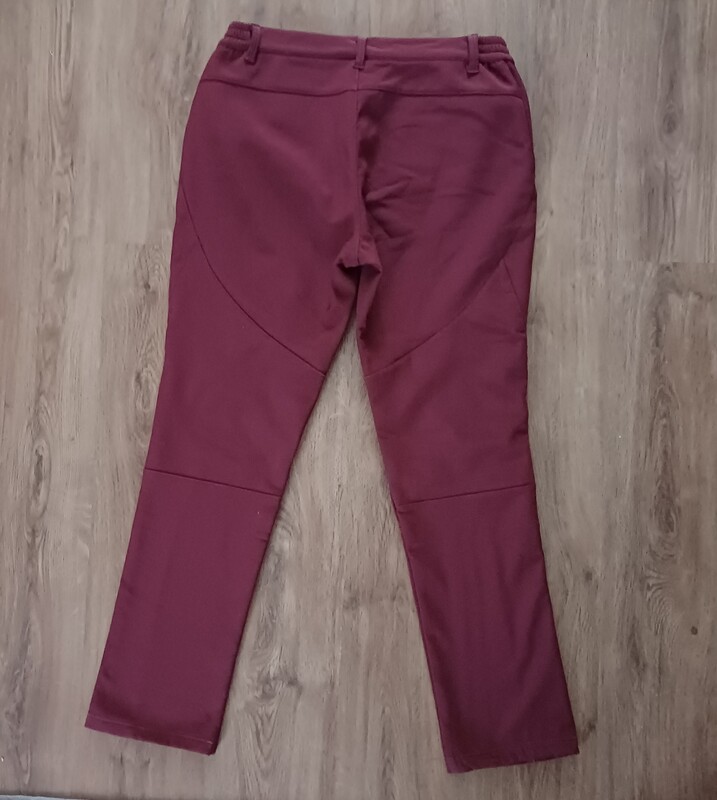 Elbląg Spodnie sportowe trekkingowe ocieplane polarem, dwie kieszonki zapinane na zamek rozmiar XL, stan idealny,