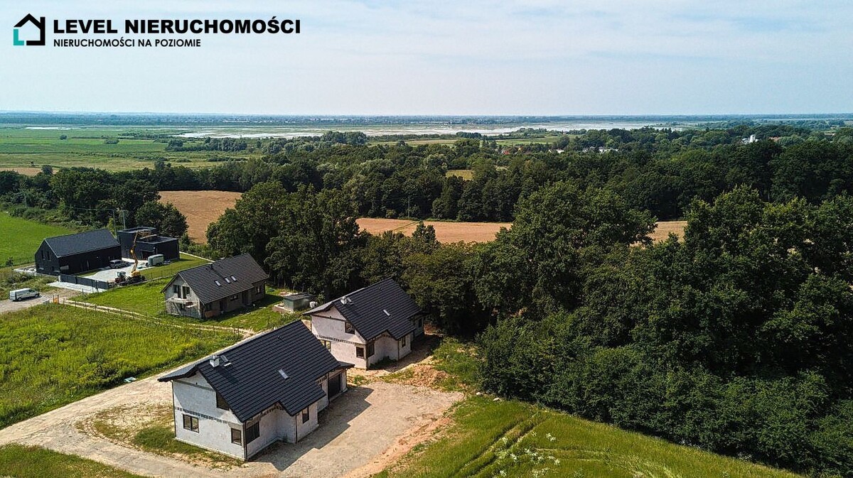 Elbląg LEVEL NIERUCHOMOŚCI Nowo budowany domKomorowo Żuławskie NIERUCHOMOŚCI NA POZIOMIE