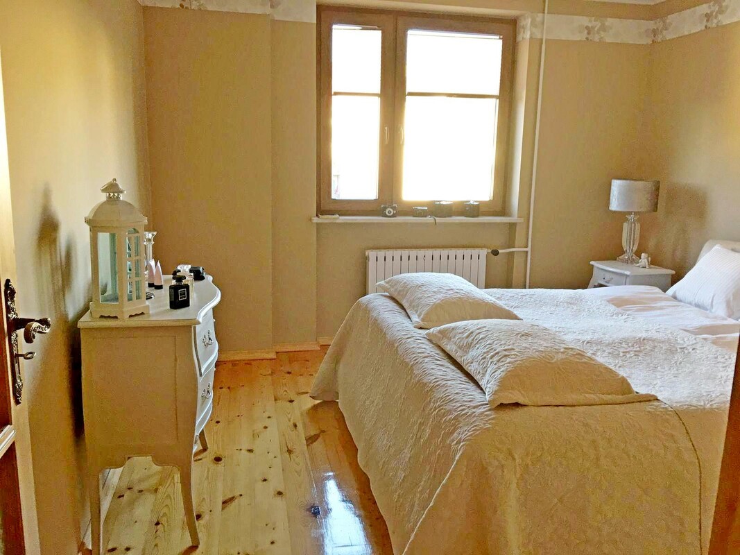 Elbląg SPRZEDAM DOM Z LOKALEM USŁUGOWYM, GARAŻEM I OGRODEM W SAMYM SERCU MIASTA ELBLĄG.