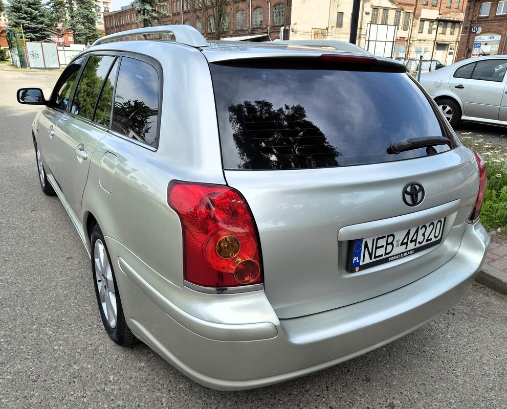 Elbląg Toyota Avensis 1,8Benzyna 120Km 2004Rok Nowy Rozrząd -Sprawna Klimatyzacja Tempomat