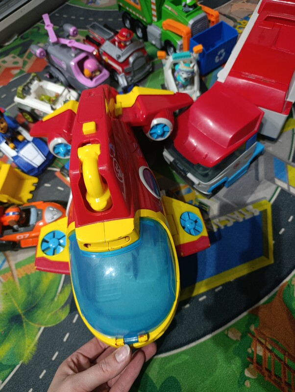 Elbląg Sprzedam zestaw Psi patrol. BRAK PATROLOWCA. łódź podwodna, zestaw piesków z autami. Cena za całość. Wszystko