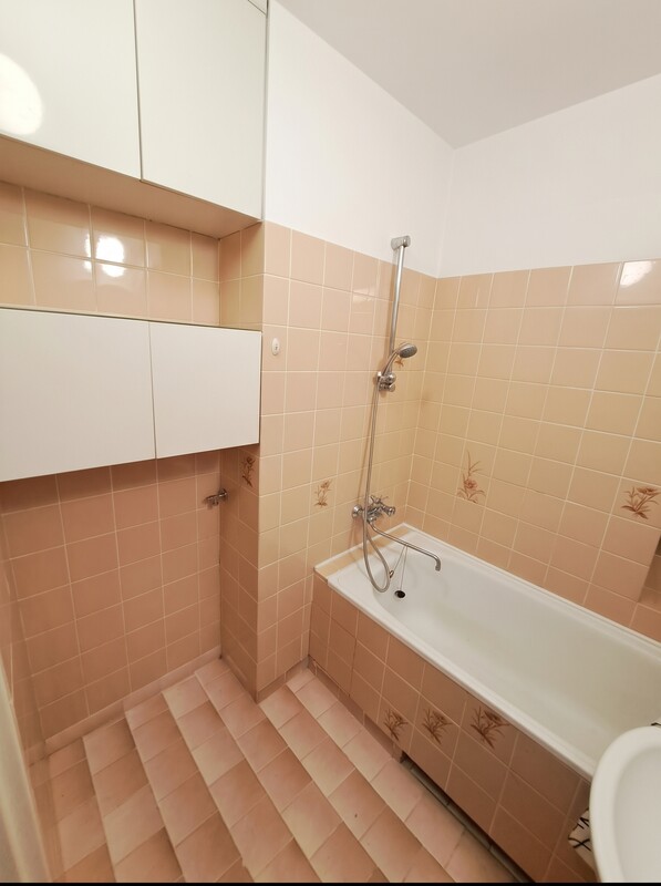 Elbląg Rozkładowe 62 m², 3 pokoje w bloku z cegły, 3.piętro, bezpośrednio, do zamieszkania. Elbląg, ul. Janowska