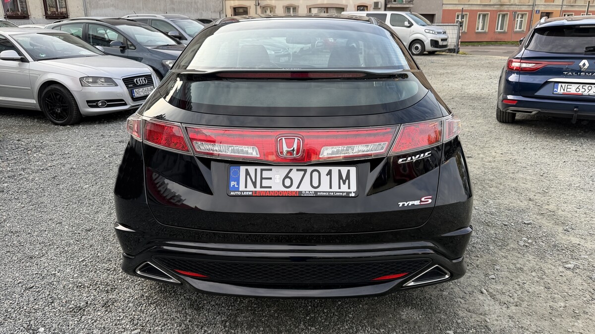 Elbląg Auto Leew LEWANDOWSKI Kupujemy i Sprzedajemy tylko dobre auta Za auta z Polskiego Salonu Płacimy Najwięcej HONDA
