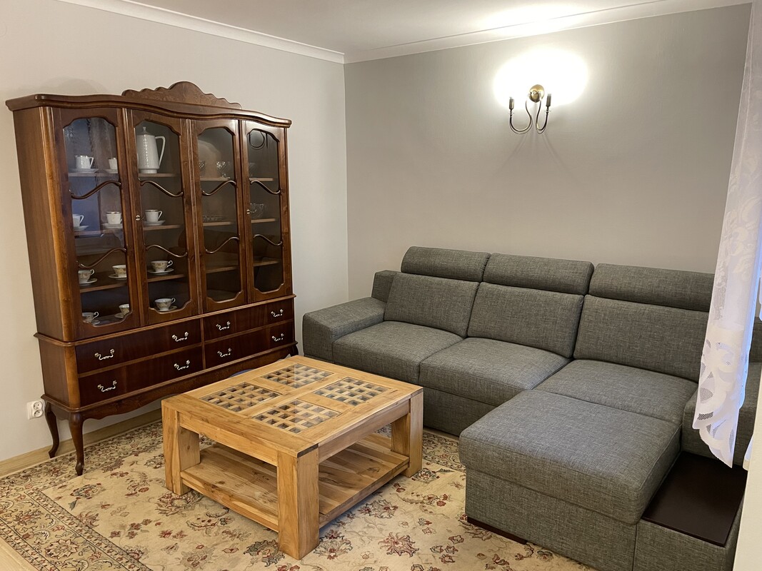 Elbląg Do wynajęcia apartament (najem okazjonalny) położony na Starym Mieście w Elblągu przy ul. Wieżowej z miejscem