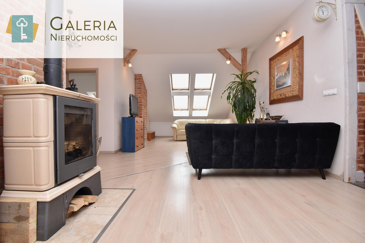 Elbląg GALERIA NIERUCHOMOŚCIZ pasji i miłości do nieruchomościNa sprzedaż: Duże, jasne mieszkanie z duszą i pięknym