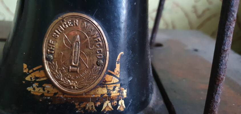 Elbląg Maszyna do szycia Singer, sprawna, stan jak na zdjęciach.