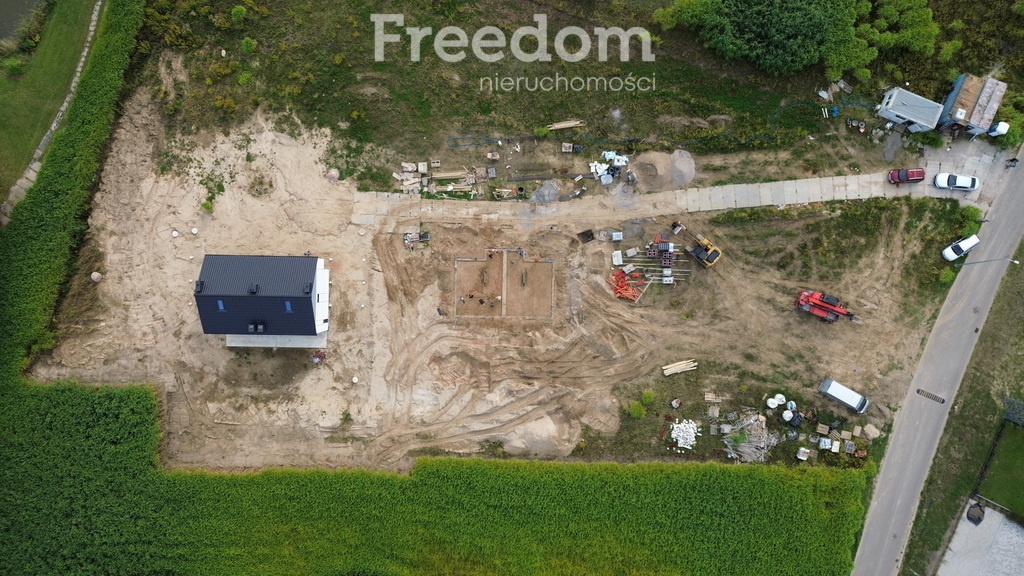 Elbląg FREEDOM NIERUCHOMOŚCISprzedam dom - Gronowo górne, Agatowa. Są domy, które dają więcej metrów. Są też takie,