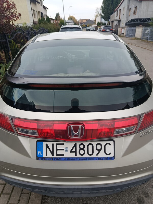 Elbląg Honda Civic VIII UFO 1.4 benzyna, 2007 – sprawna i gotowa do jazdy