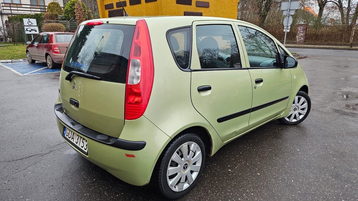 Elbląg Sprzedam Mitsubishi colt 2005 1.1 benzyna na łańcuszku.
Świeżo wyprana tapicerka
Klimatyzacja sprawna