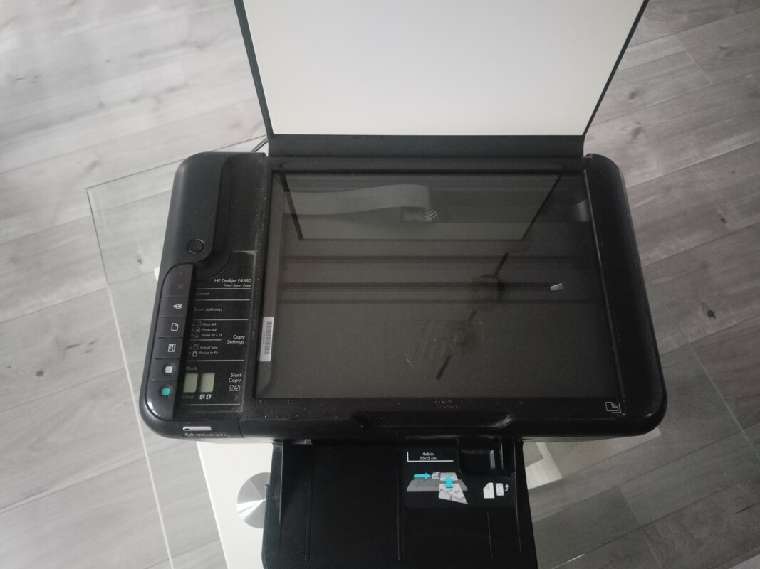 Elbląg Sprzedam laptopa + urządzenie wielofunkcyjne gratis.