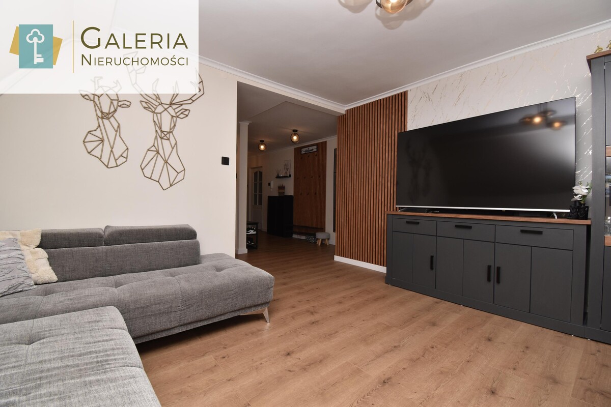 Elbląg GALERIA NIERUCHOMOŚCIZ pasji i miłości do nieruchomościNa sprzedaż: 4-pokojowe mieszkanie w ciepłym,