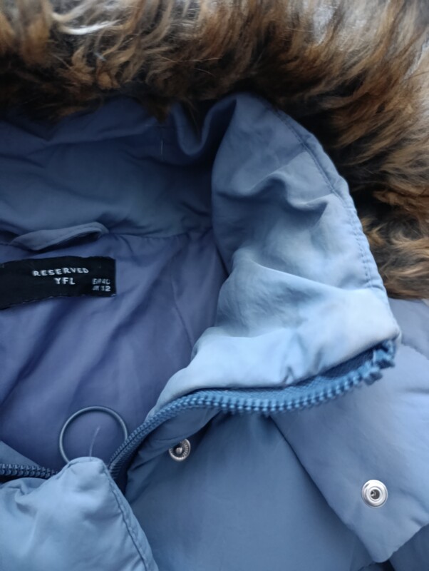 Elbląg Sprzedam damską szarą kurtkę na zimę. Stan dobry, do wyprania i widoczne na zdjęciu zszycie pod pachą. Rozmiar