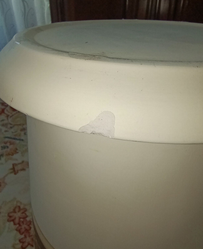 Elbląg Donica ceramiczna mało używana. Wysokość 36 cm
Średnica 30 cm
Kolory beżowo-brązowa.
W środku donicy widoczne