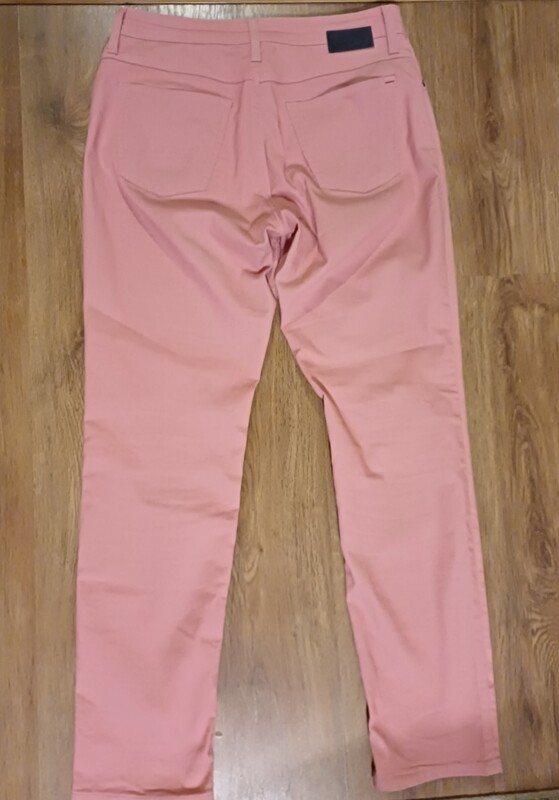 Elbląg Spodnie MUSTANG rozmiar 38,na wiosnę, cieńszy materiał, ładny brzoskwiniowy kolor, stan idealny