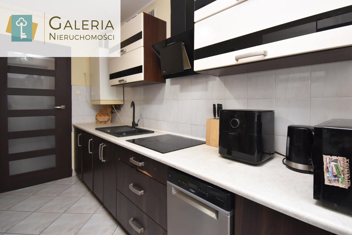 Elbląg GALERIA NIERUCHOMOŚCIZ pasji i miłości do nieruchomościNa sprzedaż: 2 pokojowe mieszkanie na pierwszym pietrze