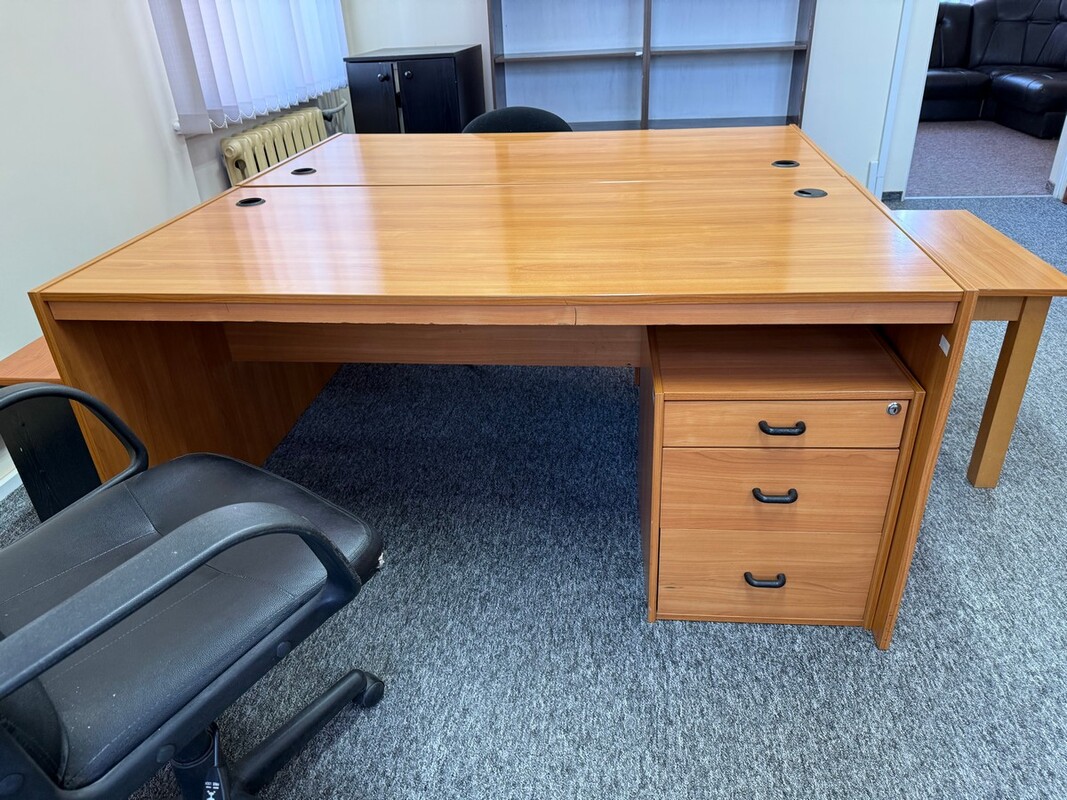 Elbląg BIURO NIERUCHOMOŚCISZULC& SZULCLokal usługowy: Elblągu ul. RobotniczaPowierzchnia: 50 m2Na wynajem