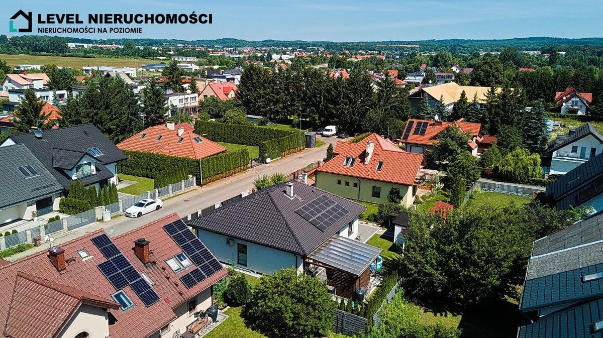 Elbląg LEVEL NIERUCHOMOŚCI Dom wolnostojący w mieścieul. Klonowe 125,66 m2 NIERUCHOMOŚCI NA POZIOMIE