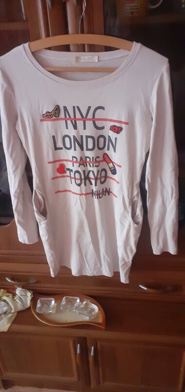 Elbląg Sprzedam odzież damską widoczna na zdjęciach za symboliczne 50zl. .. .. od rozmiaru S do L. .. .. .są sweterki,