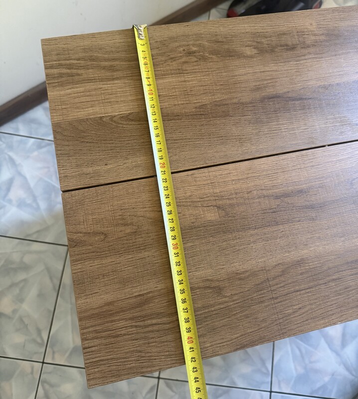 Elbląg Stół rozkładany w kolorze orzech miodowy. Wymiary 42 rozkładany do 198 cm