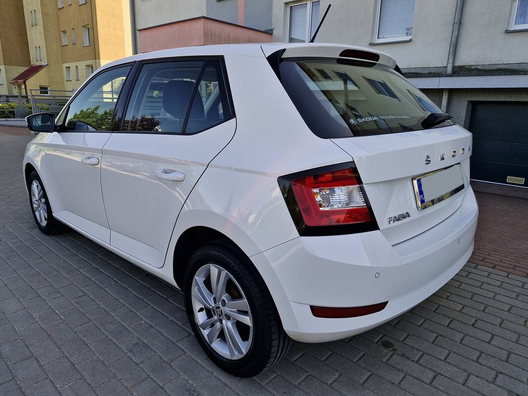Elbląg Skoda Fabia1.0 BenzynaRok produkcji 2020AlufelgiKupiona w Polskim Salonie