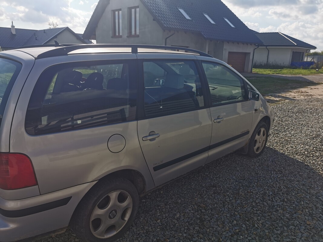 Elbląg Seat Alhambra 1.9 TDI | 7 miejsc | 299 tys. km | 3000 zł