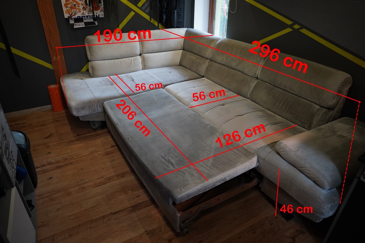 Elbląg Sofa narożna z funkcją spania i pojemnikiem – wygodna, zadbana
Na sprzedaż narożnik w dobrym stanie
