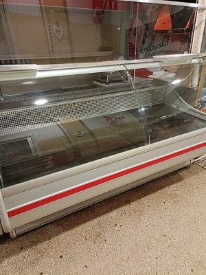 Elbląg SprzedamKrajalnicę sprawna działająca średnica ostrza 250mm&nbsp; firmy Royal catering cena 800zł, Skrzynki