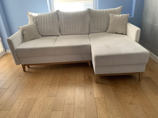 Elbląg Sprzedam meble pokojowe: kanapę, szafę, biurko, fotel biurowy, wieszak na ubrania ze skrzynią na buty, lampę