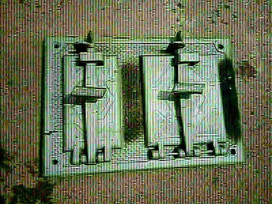 Elbląg Sprzedam drzwiczki żeliwne od pieca kaflowego z czasów PRL. Wymiary długość 47,5 cm x szerokość 33 cm, waga