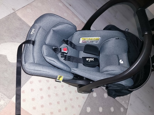 Elbląg Sprzedam fotelik samochodowy Joie z bazą ISOFIX.
Zestaw w pełni sprawny, czysty, zadbany, używany przez jedno