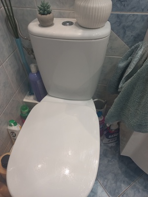 Elbląg Uzywany 2 lata wc Cersanit, szafka łazienkowa, plus bateria. Jeszcze komuś posłuży. Stan dobry. Odbiór we