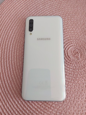 Elbląg SPRZEDAM SAMSUNG GALAXY A 50 STAN PERFEKCYINY FOLOA NA WYSWJETLACZU TELEFON JESZCZE DŁUGO POSŁURZY NOWEMY NABYWCY