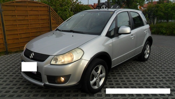 Elbląg &nbsp; SUZUKI Sx4 ROK 2010POJ 1,5 BenzKlimatyzacja sprawnaAlu felgiAir bag  Grzane fotele HalogenyElektryczne