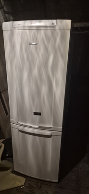 Elbląg Oddam lodówkę za darmo sprawna w 100% może komuś się przyda na działkę czy coś proszę o SMS przed kontaktem