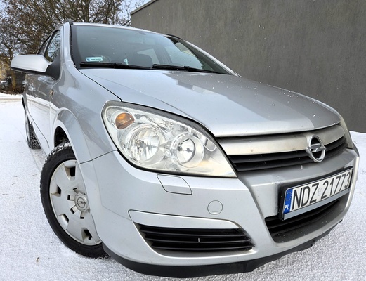 Elbląg Opel Astra Kombi&nbsp; 1,7Diesel&nbsp; 80Km&nbsp; 2005Rok Bardzo Dobry StanKlimatyzacja Centralny Zamek&nbsp;