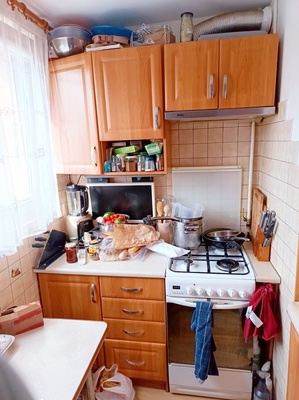 Elbląg Oddam za darmo kuchenkę gazową sprawna i meble kuchenne nie zapewniam transportu
