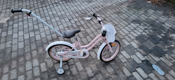 Elbląg Sprzedam rowerek dziecięcy dla dziewczynki w bardzo dobrym stanie.