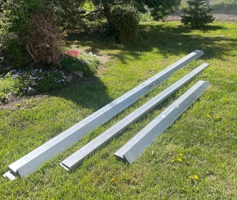 Elbląg Łata, poziomica aluminiowa. 
Sprzedam używane łaty/ poziomice aluminiowe PRO oraz Topex o