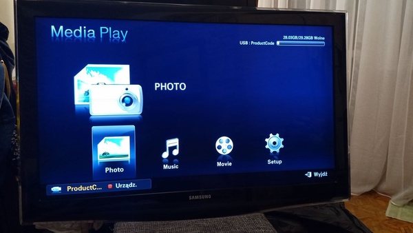 Elbląg Pilnie sprzedam Telewizor Samsung LE40B650  . Stan świetny, tylko bez nogi za to z uchwytem na ścianę.