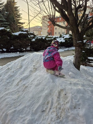 Elbląg Kombinezon zimowy dla dziewczynki firma Jupa Sports, rozm.122-128
Sprzedam w dobrym stanie kombinezon zimowy.