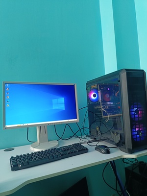 Elbląg Sprzedaję komputer gamingowy  z monitorem 22 cale Full HD  