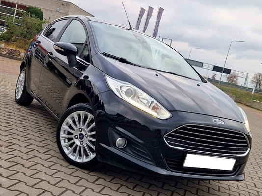 Elbląg Ford Fiesta, benzyna, 2014 rok - pełna opcja wyposażenia.   Ładne zadbane auto, wizualnie bardzo ładnie