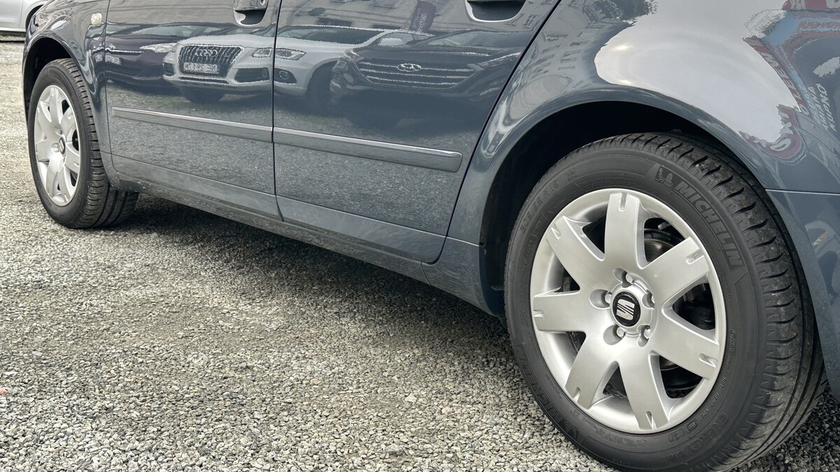 Elbląg Auto Leew LEWANDOWSKI Kupujemy i Sprzedajemy tylko dobre auta Za auta z Polskiego Salonu Płacimy Najwięcej SEAT