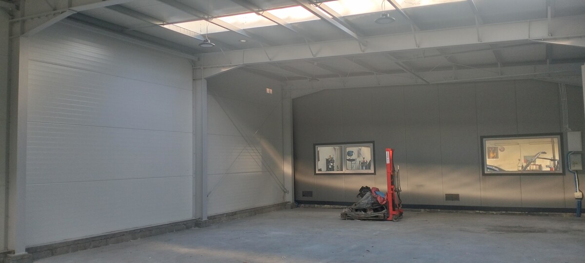 Elbląg Wynajmę Nową Halę Usługową lub Magazynową 100m2 ElblągWysoki standard Świetliki dachoweHala z płyty