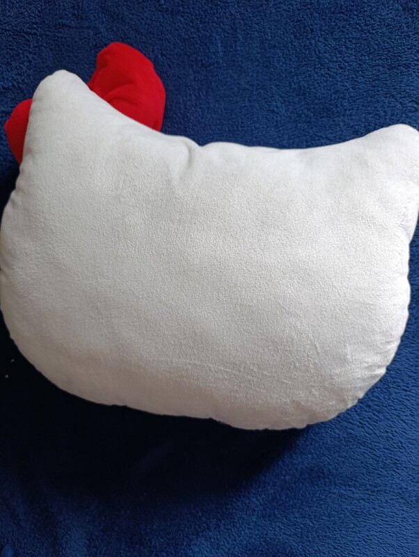 Elbląg Sprzedam poduszkę głowę Hello Kitty. Stan bardzo dobry. Kontakt sms